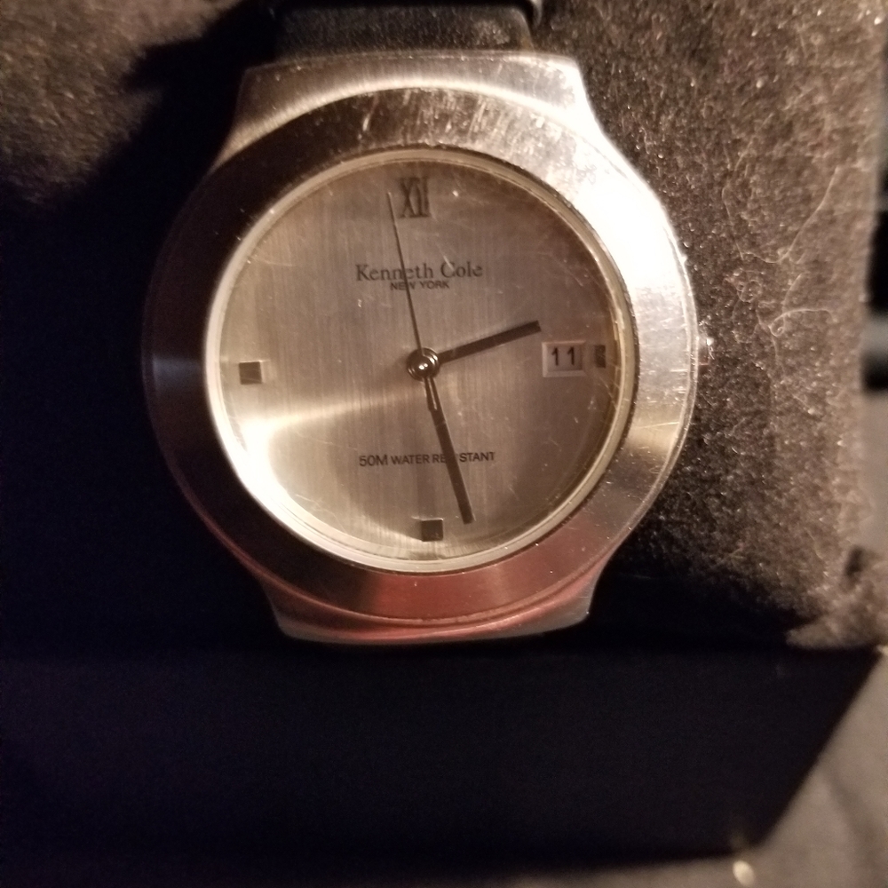 Man's watch